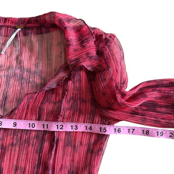 Free People Sheer Crinkled Mesh Blouse Red Pink Purple Tie-Dye Size Small - Picture 6 of 9